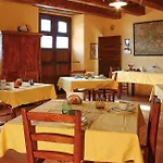 4 Bedroom Stunning In Ferienhaus Serrungarina