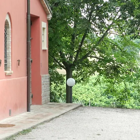 4 Bedroom Stunning In * Serrungarina