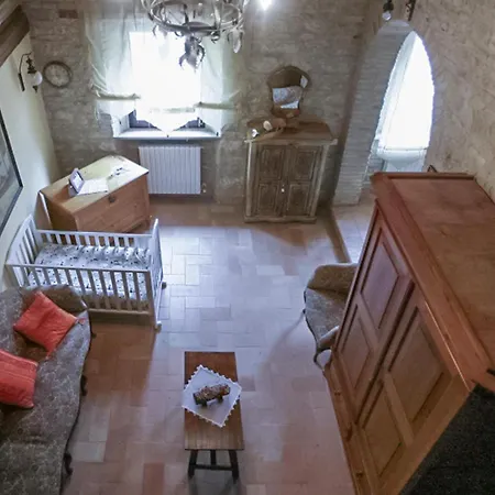 度假居 4 Bedroom Stunning In Serrungarina
