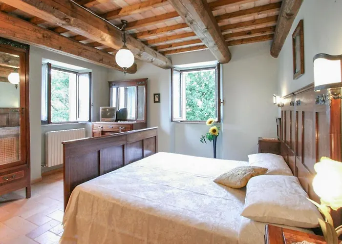 Σπίτι διακοπών 4 Bedroom Stunning In