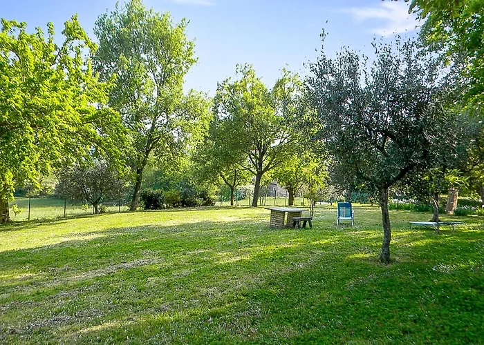 4 Bedroom Stunning In Casa vacanze