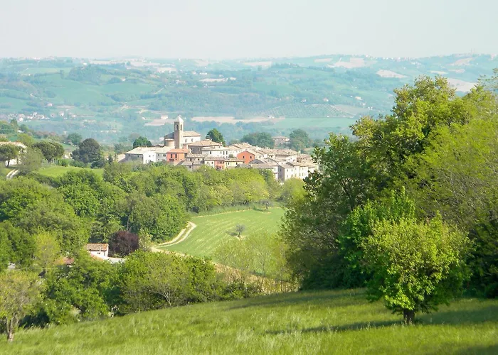 Σπίτι διακοπών 4 Bedroom Stunning In *